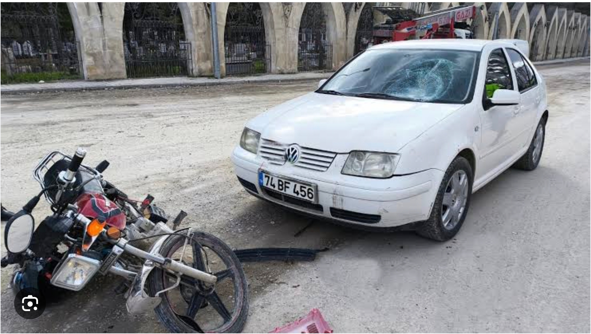 Elbistan da yaralamalı kaza Otomobille motosiklet çarpıştı: 1 yaralı